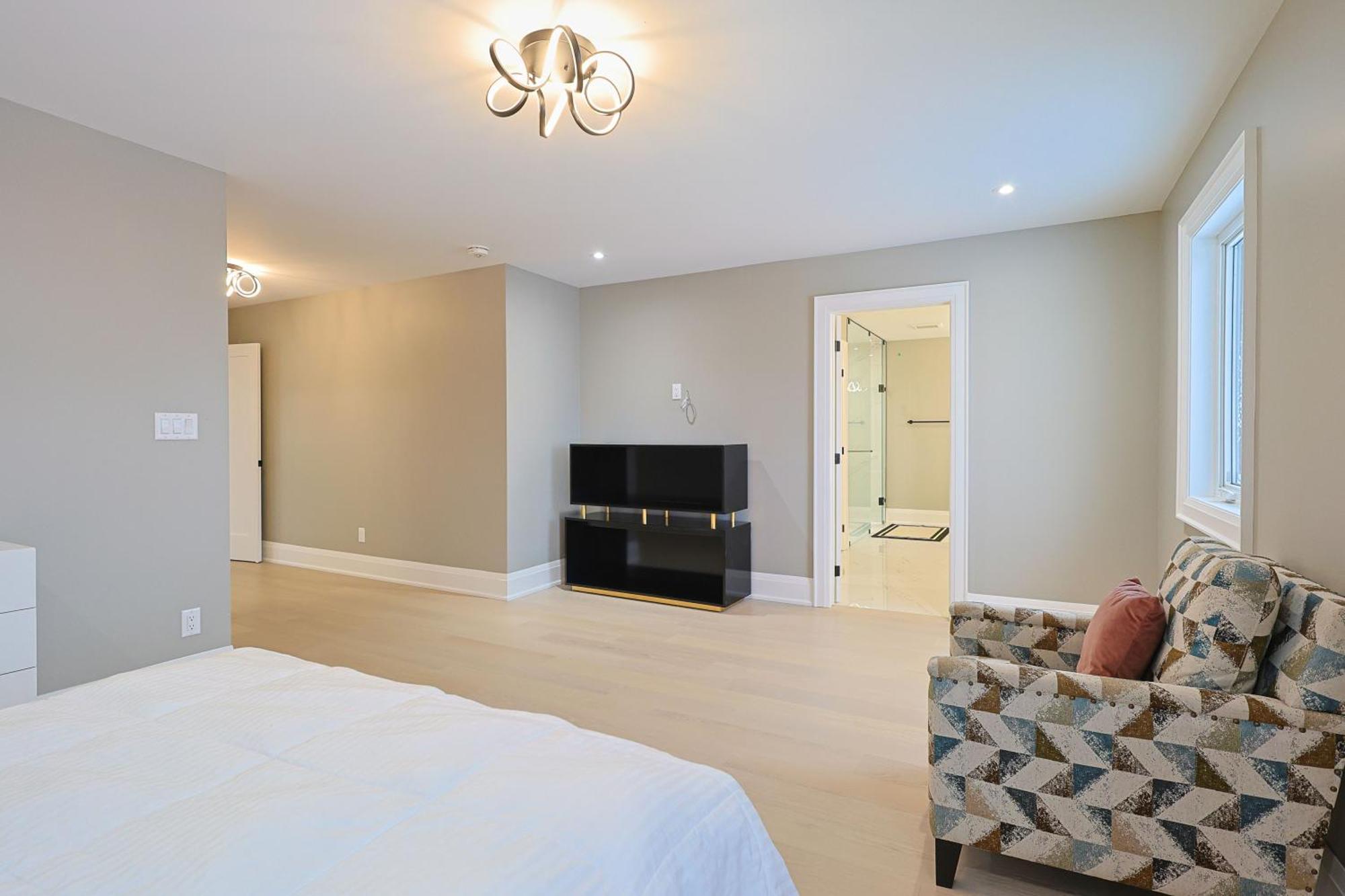 Modern 6 Bedroom Masterpiece In