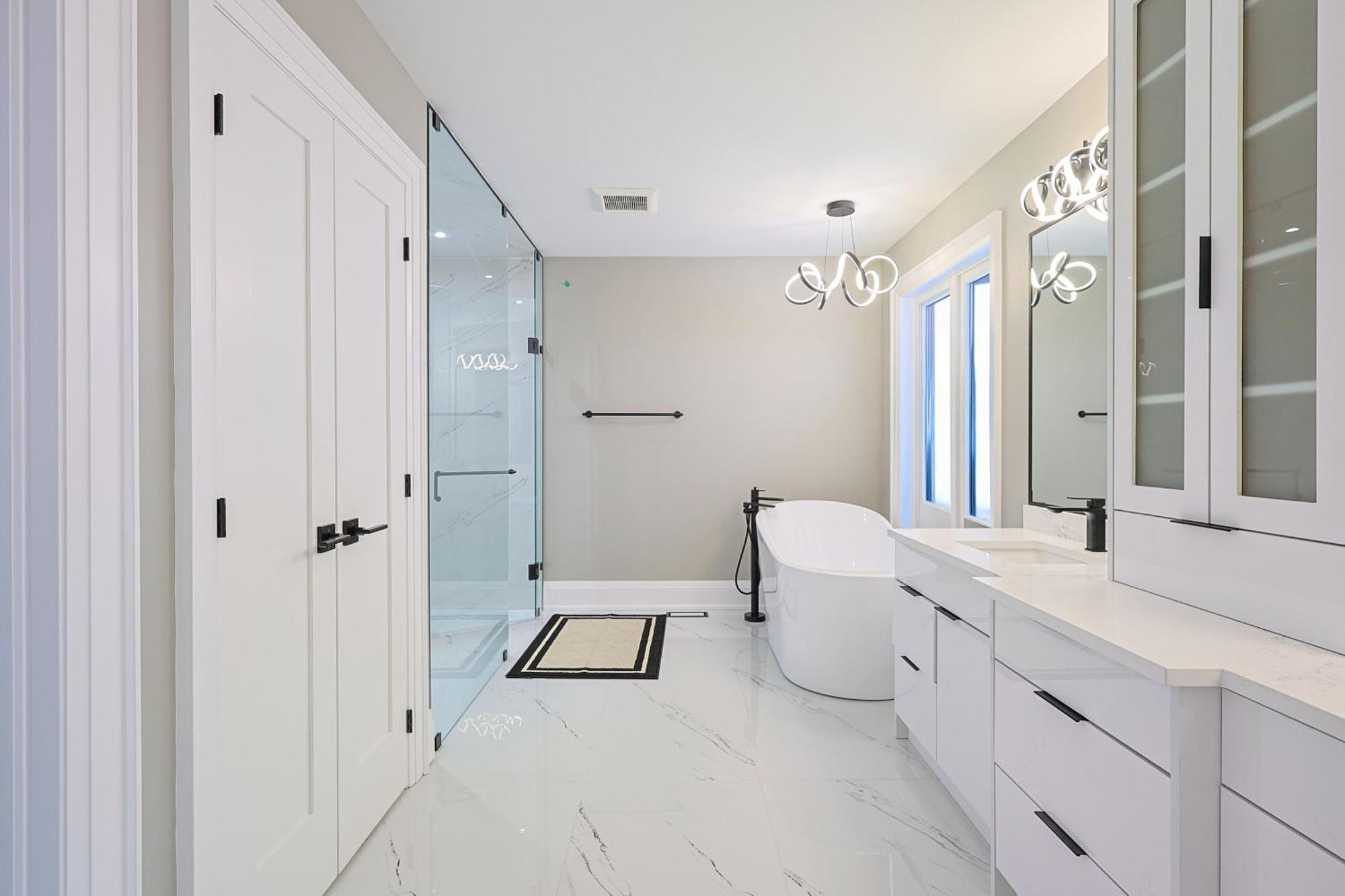 Modern 6 Bedroom Masterpiece In