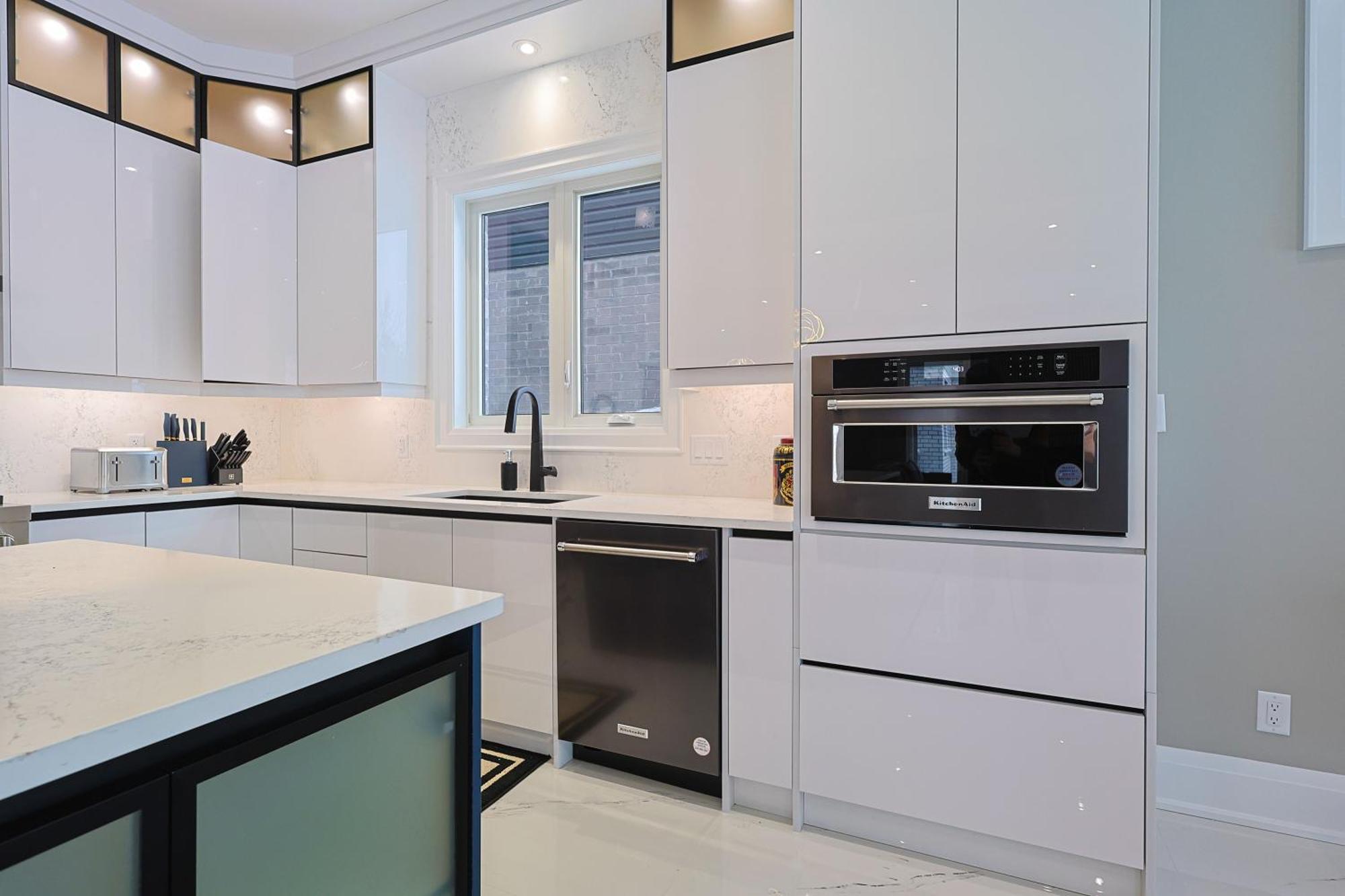 Holiday home Modern 6 Bedroom Masterpiece In *