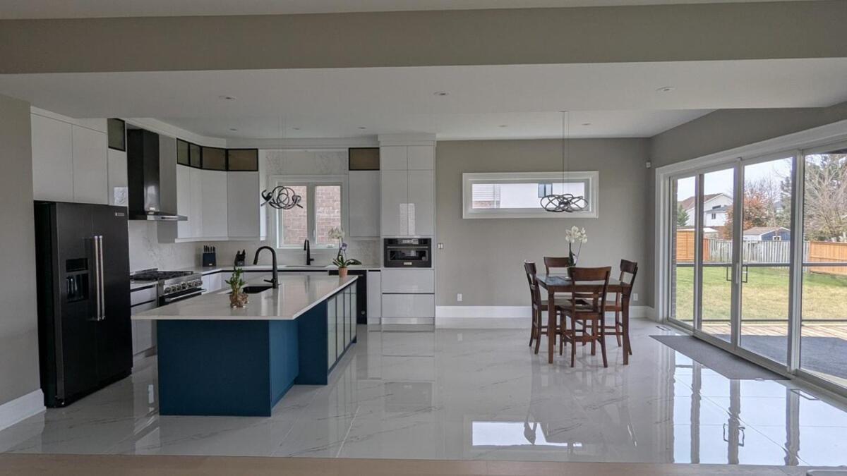 Holiday home Modern 6 Bedroom Masterpiece In