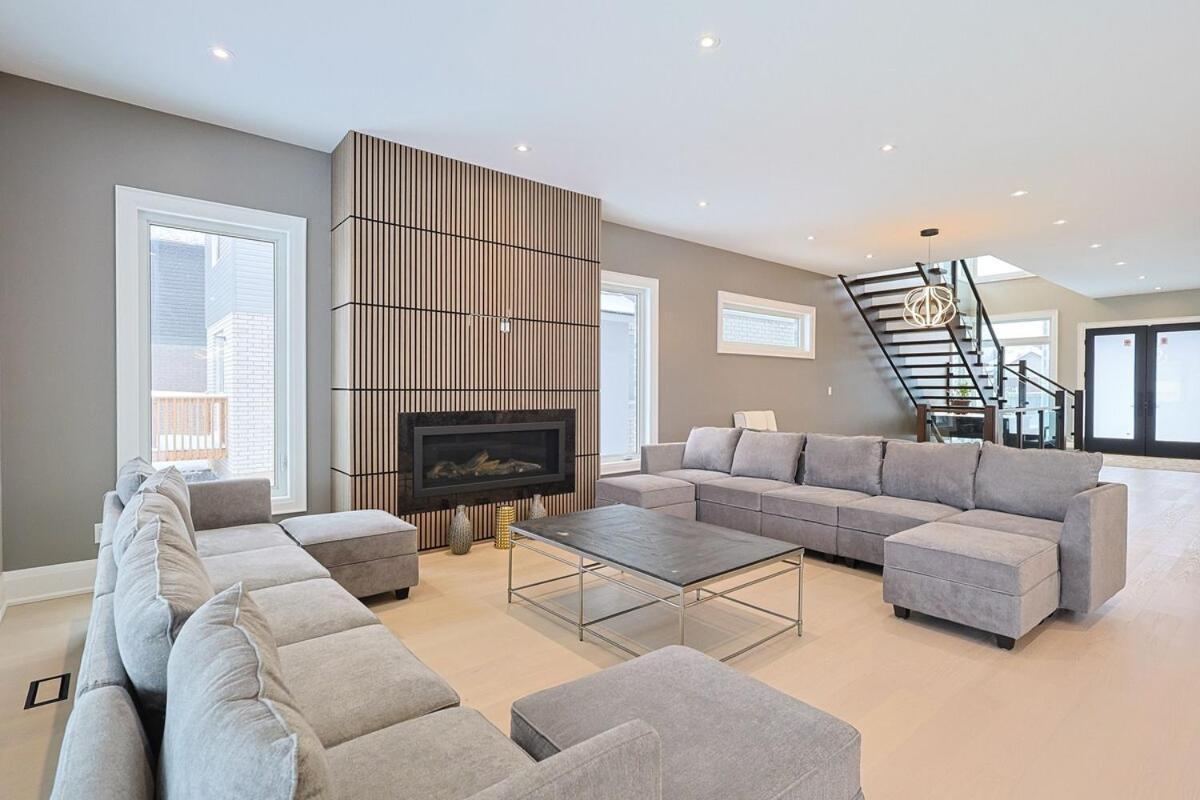 Modern 6 Bedroom Masterpiece In *