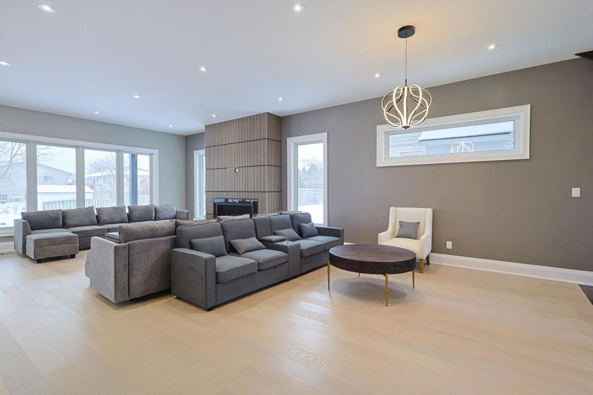 Modern 6 Bedroom Masterpiece In